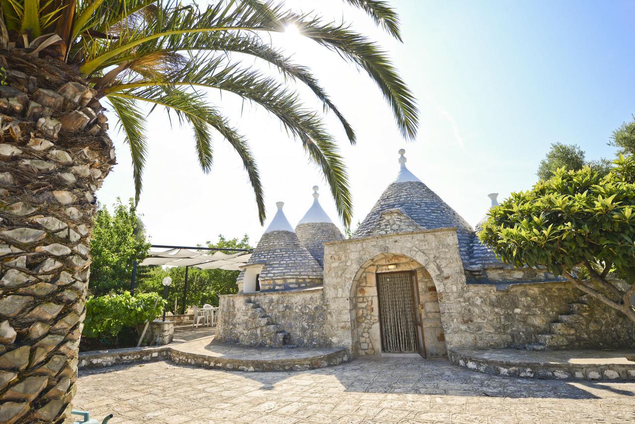 I Trulli Del Ciliegio Con Giardino By Wonderful Italy Villa Ostuni Bagian luar foto